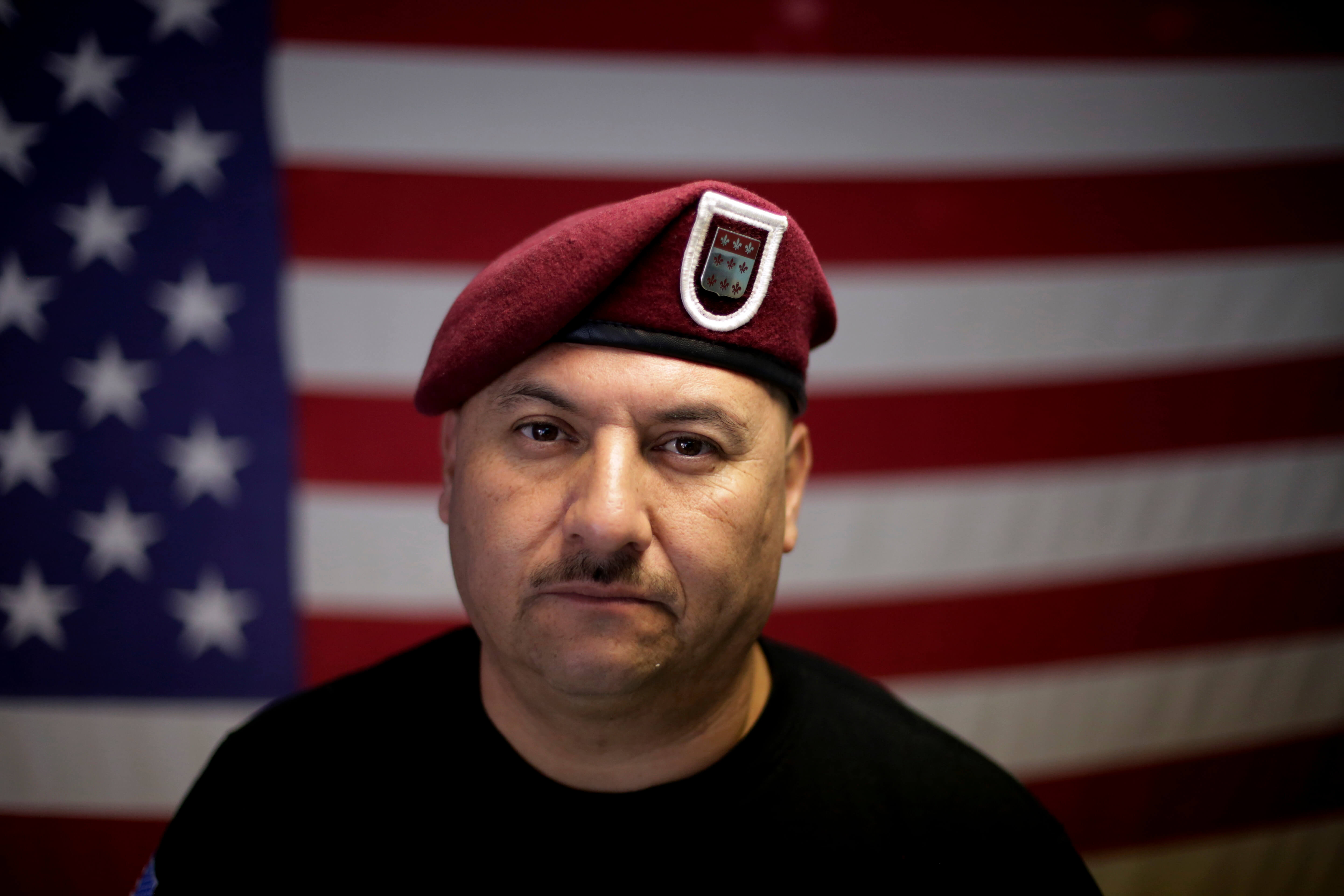 El veterano del ejército estadounidense Héctor Barajas, quien fue deportado. (AP)
