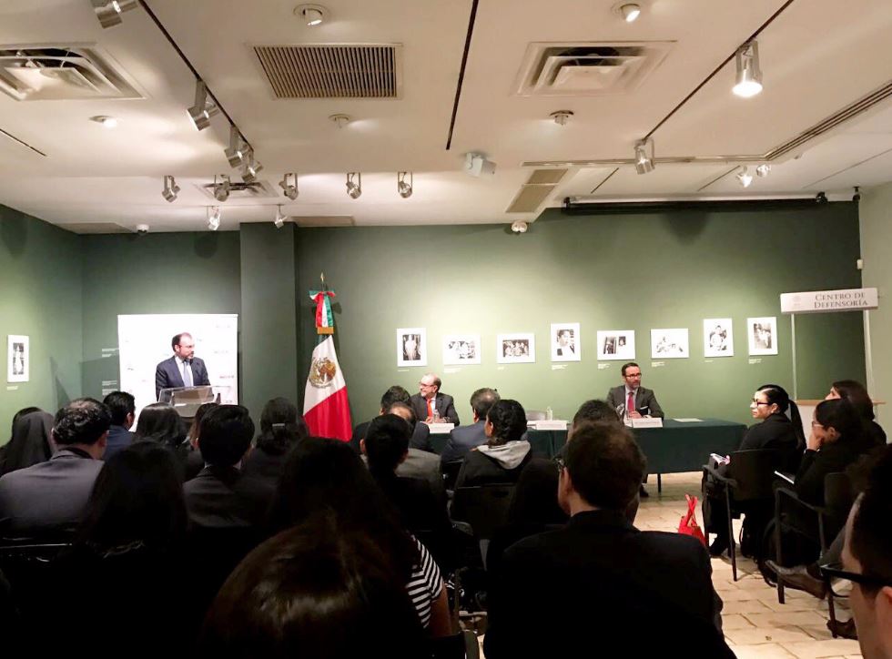 México abre centros de defensa de inmigrantes en Estados Unidos