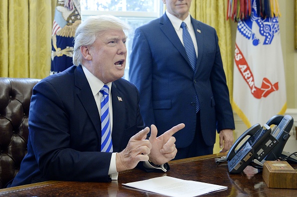 Donald Trump podría estarle echando la culpa a su yerno Jared Kushner por el fracaso en la reforma de salud (Getty Images/Archivo)