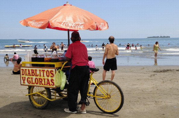 Decenas de personas visitan las playas de Veracruz; autoridades alertan del golpe de calor (Getty Images, archivo)
