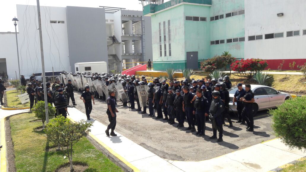 Reportan dos heridos tras riña dentro del penal de Zamora en Michoacán