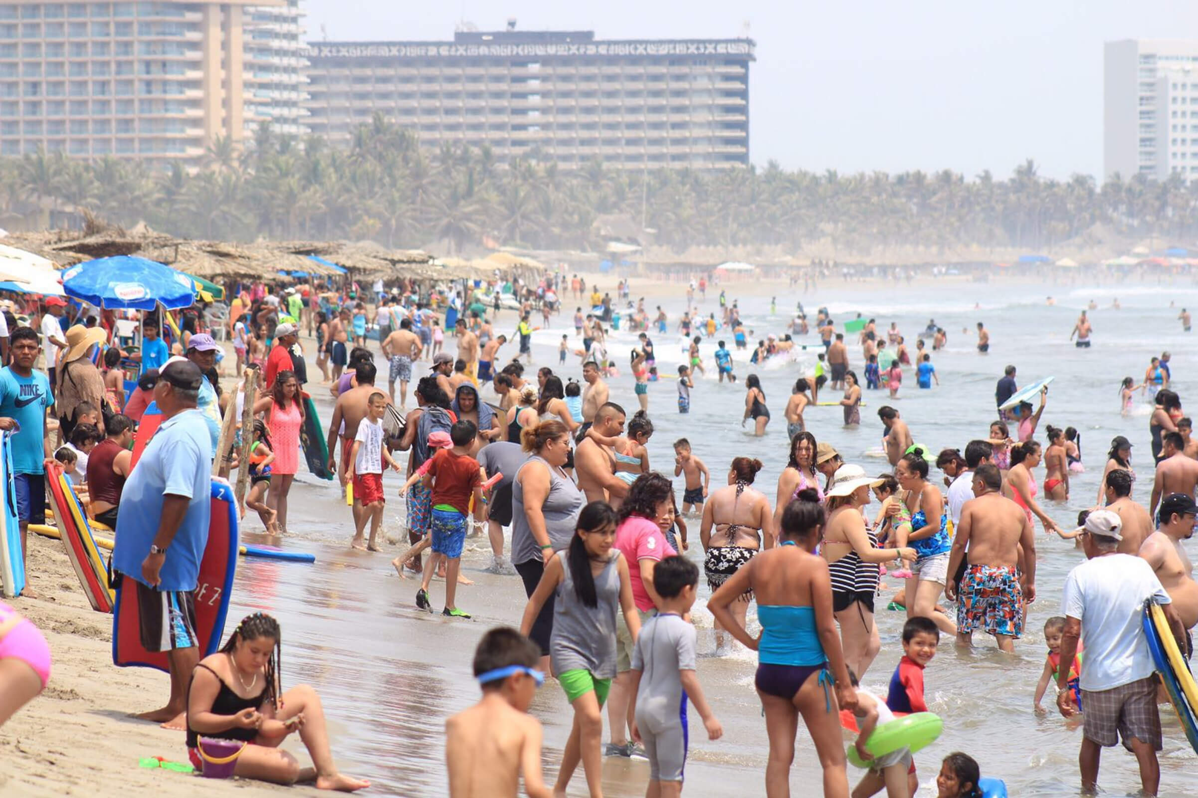 La zona Dorada de Acapulco es la que reporta mayor actividad turística. (Notimex, archivo)