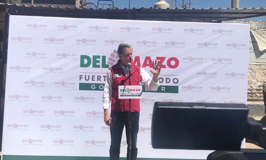 El candidato del PRI a la gubernatura del Estado de México, Alfredo Del Mazo, recorrió calles de la colonia Alfredo V. Bonfil en Naucalpan. (Twitter @alfredodelmazo)