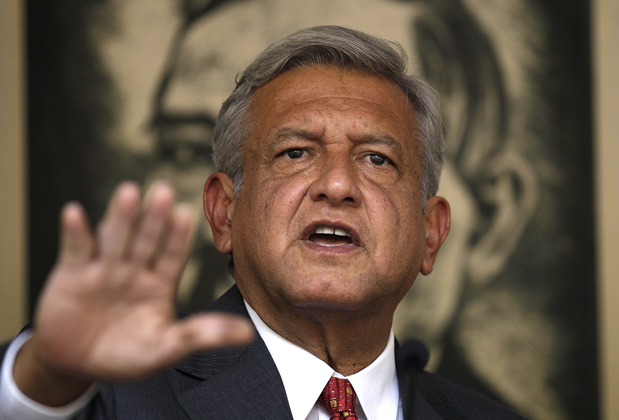 Andrés Manuel López Obrador, líder nacional de Morena, fue deslindado del episodio de entrega de dinero en efectivo. (Notimex/Archivo)