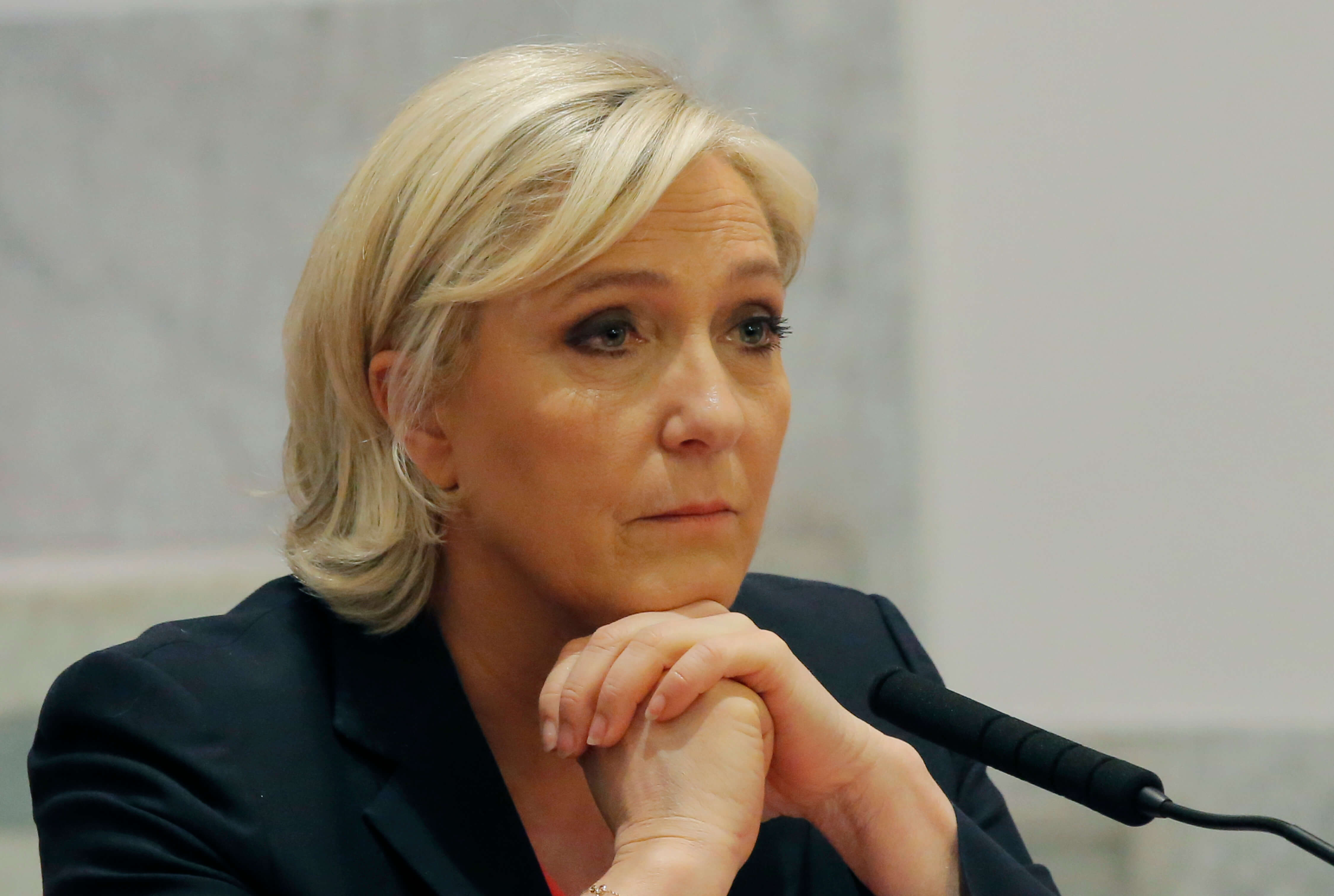 Marine Le Pen asiste a una conferencia en París. (AP)