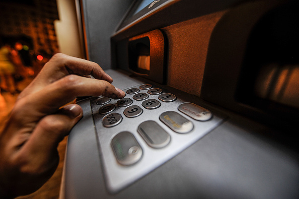 La red de cajeros automáticos estará a disposición de los usuarios de servicios bancarios. (Getty Images)