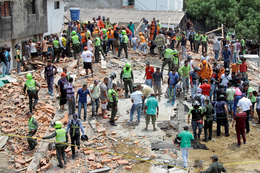 Mueren, trabajadores, edificio, Colombia, Cartagena, desplomarse, Cruz Roja