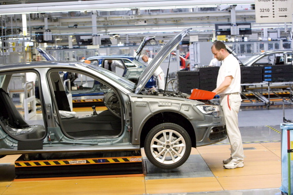 Datos de la AMIA reportan incremento en la producción de autos. (Getty Images)
