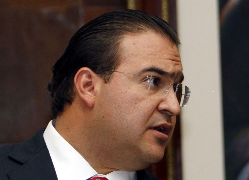 Javier Duarte fue gobernador de Veracruz desde 2010, por casi seis años. El 12 de octubre de 2016, 48 días antes de que terminara su gestión, pidió licencia al Congreso estatal para separarse del cargo y enfrentar las acusaciones de corrupción. (AP, archivo)
