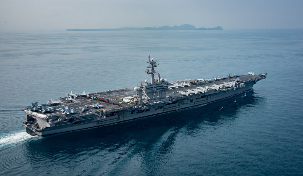 El portaaviones USS Carl Vinson se dirige a la península coreana.