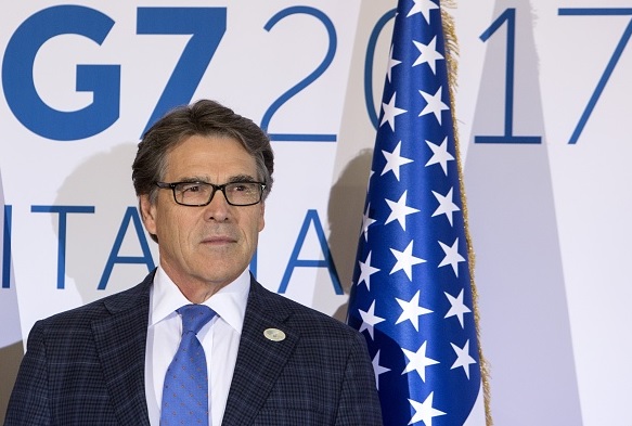 El secretario de Energía de Estados Unidos, Rick Perry, dijo que le sugerirá al presidente Donald Trump seguir en el Acuerdo de París.