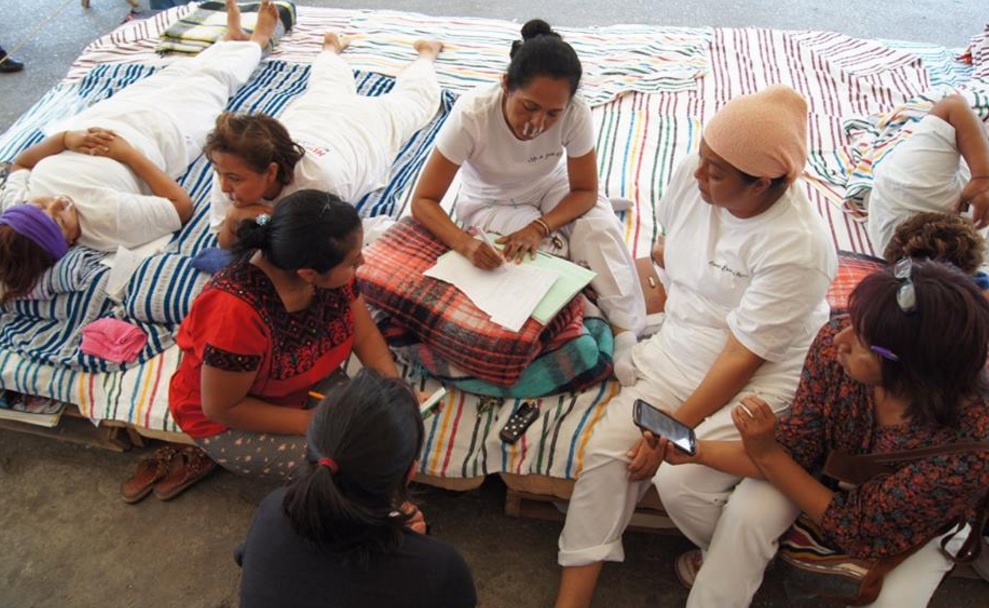 A nueve días de protesta son nueve las enfermeras que se encuentran en huelga de hambre en Tuxtla Gutierrez, Chiapas. (Twitter: @CdhFrayba)