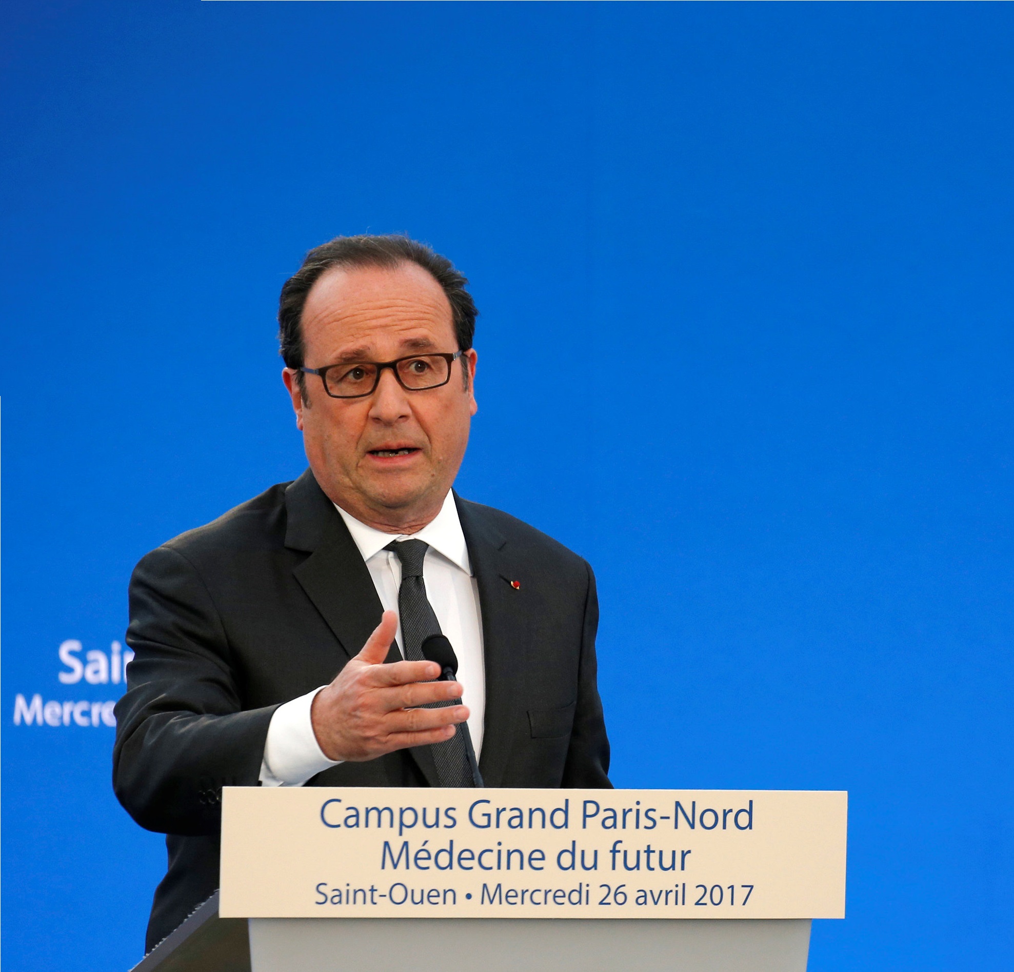 El presidente francés, François Hollande, pronuncia un discurso mientras asiste al lanzamiento del proyecto campus universitario Grand Paris-Nord (Reuters)