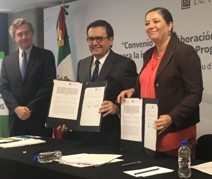 La Secretaría de Economía firmó un convenio con el Colegio de México para un diplomado en Negociaciones Comerciales Internacionales (Twitter/@ildefonsogv)