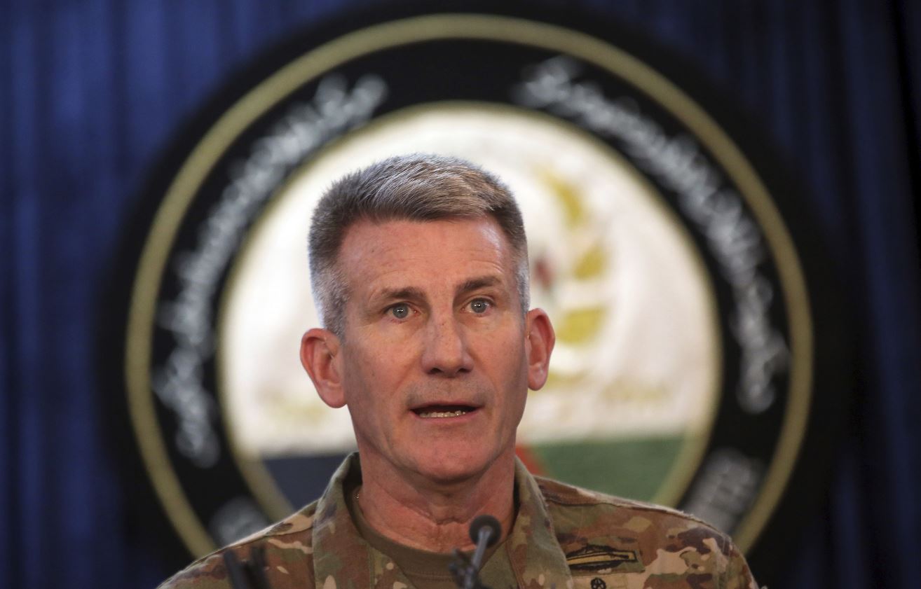 Fotografía del general John W. Nicholson interviene durante una conferencia de prensa en Kabul, Afganistán. (AP)