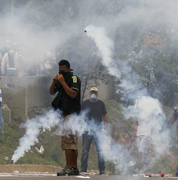 La violencia se ha recrudecido en las calles de Caracas, durante las protestas contra el presidente Maduro. (AP, archivo)