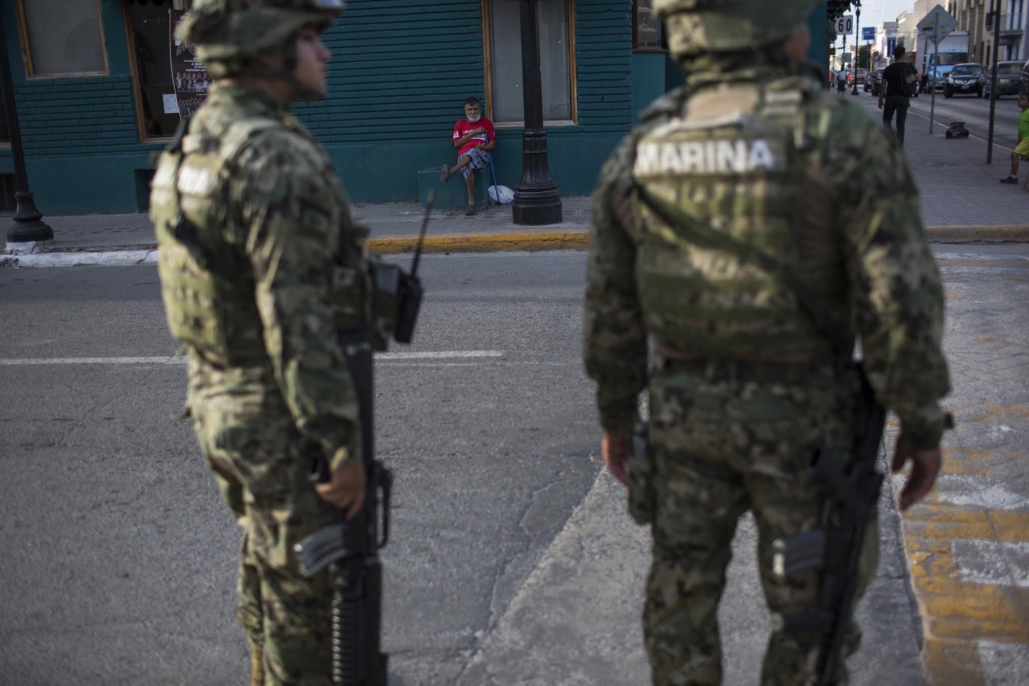 El gobernador de Tamaulipas reconoció el trabajo de las Fuerzas Armadas en la entidad. (AP)