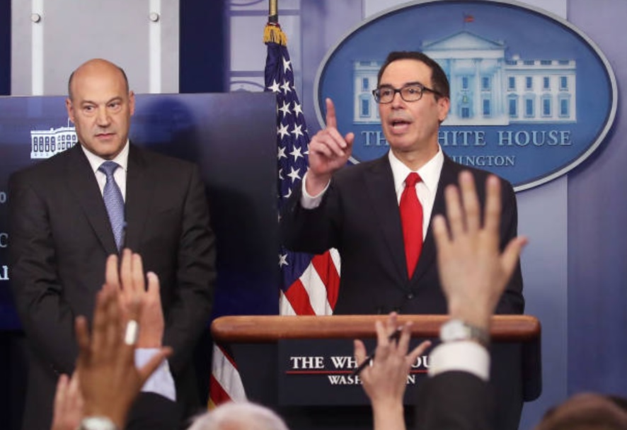 El presidente Trump no tiene intención de divulgar sus declaraciones de impuestos aseguró Steven Mnuchin, secretario del Tesoro de EU. (Getty Images)