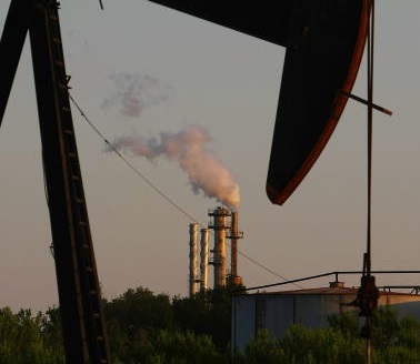 Instalaciones petroleras en Louisiana; el precio del petróleo se mantiene estable (Getty images, archivo)
