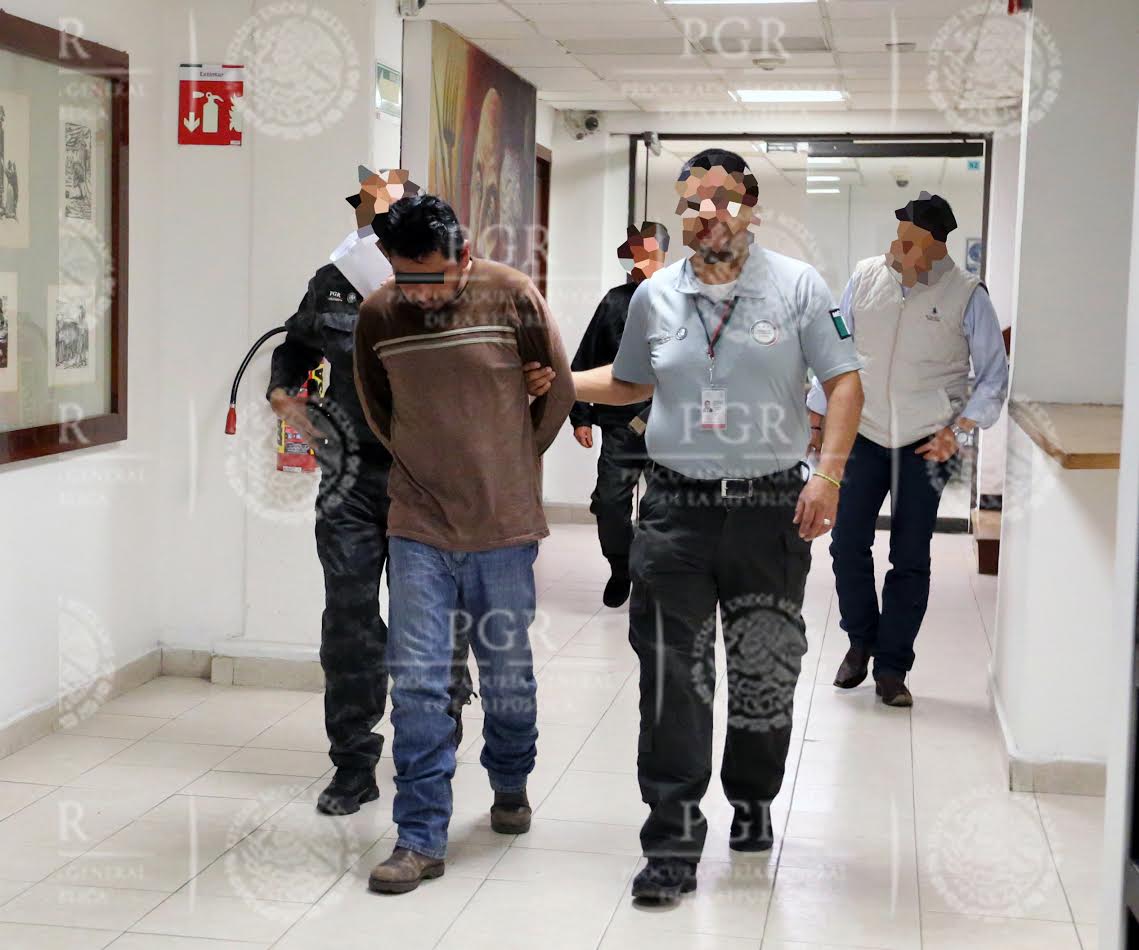 PGR cumplimenta una orden de aprehensión en contra de Walter ‘N’ por los delitos de delincuencia organizada. (Noticieros Televisa)