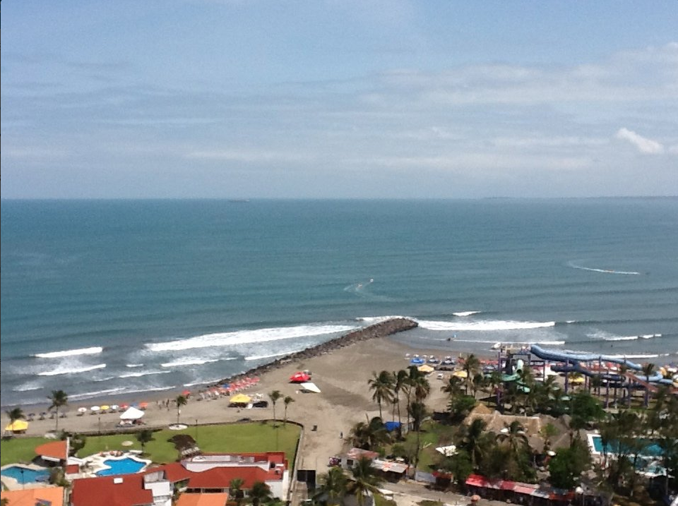 Panorámica de una playa en Veracruz. (Twitter @PlayasMexicoWeb)