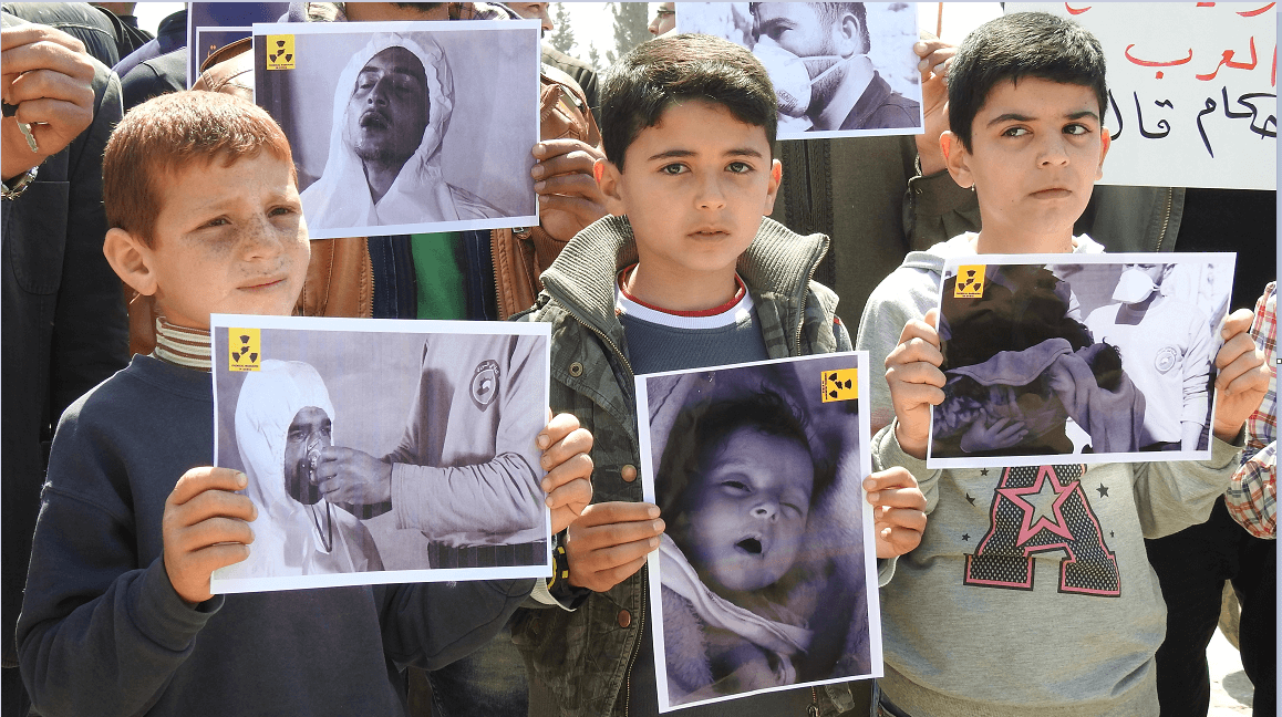 Protestas contra el ataque químico en la localidad siria de Khan Sheikhoun. (Getty Images, archivo)