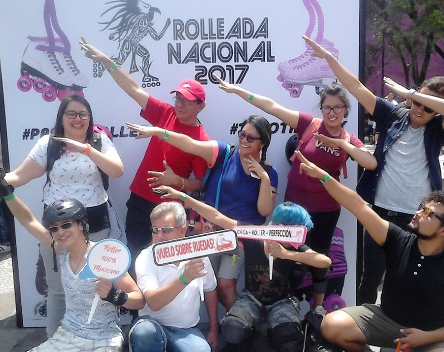 Se reunieron personas de todas las edades en la Segunda Edición de la Rolleada Nacional 2017 en la Ciudad de México, algunos de gran experiencia y otros solo aficionados (Twitter @Axlcuervo)