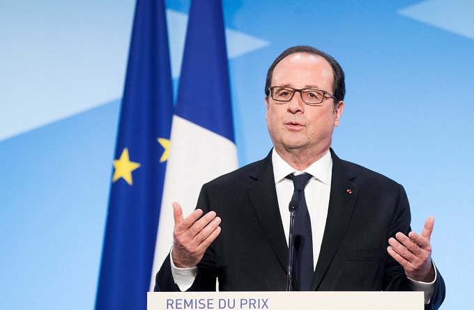 El presidente francés, François Hollande, pronuncia un discurso durante el premio "Non Au Harcelement" en el Palacio del Elíseo de París (Reuters)