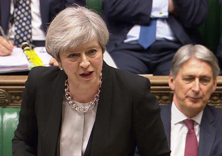 La primera ministra británica, Theresa May, dirigiéndose a la Cámara de los Comunes en Londres (Reuters)