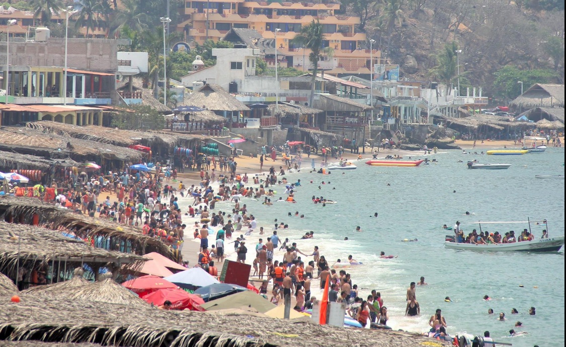 Durante la segunda semana de vacaciones, Acapulco reporta un 65% de ocupación hotelera. (Twitter @AcapulcoGob @AcapulcoGob)