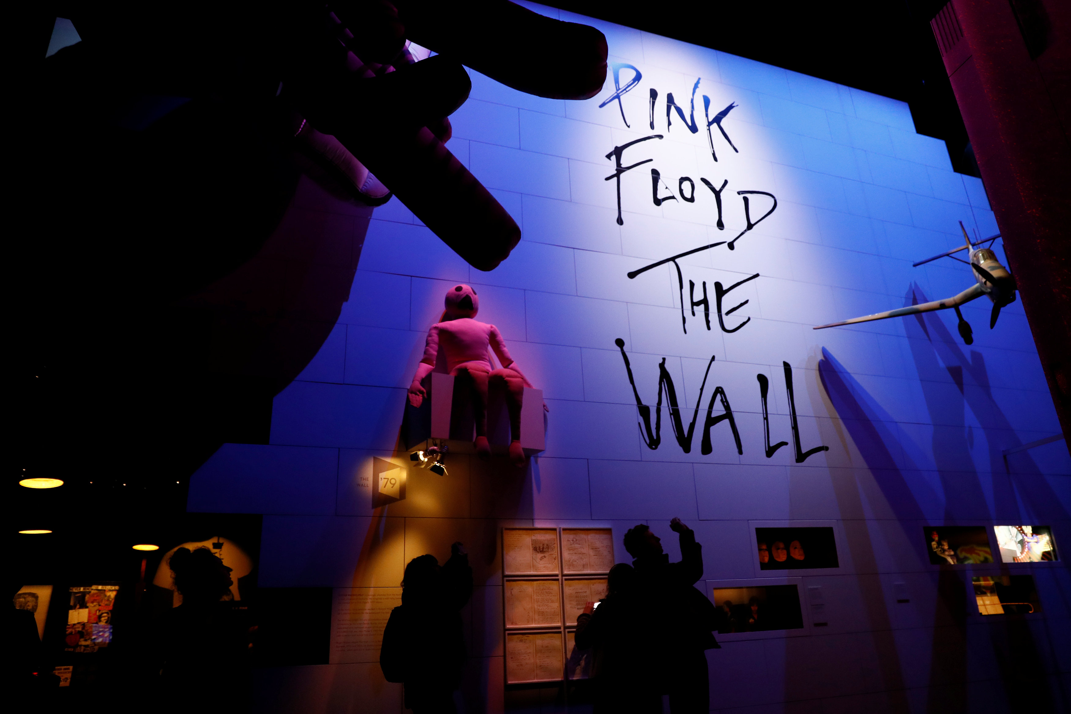 El Museo de Victoria y Alberto albergará "The Pink Floyd Exhibition: Their Mortal Remains" (Reuters)