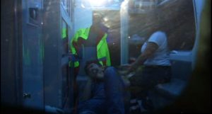 Paramedicos atienden a persona accidentada sobre Cuemanco