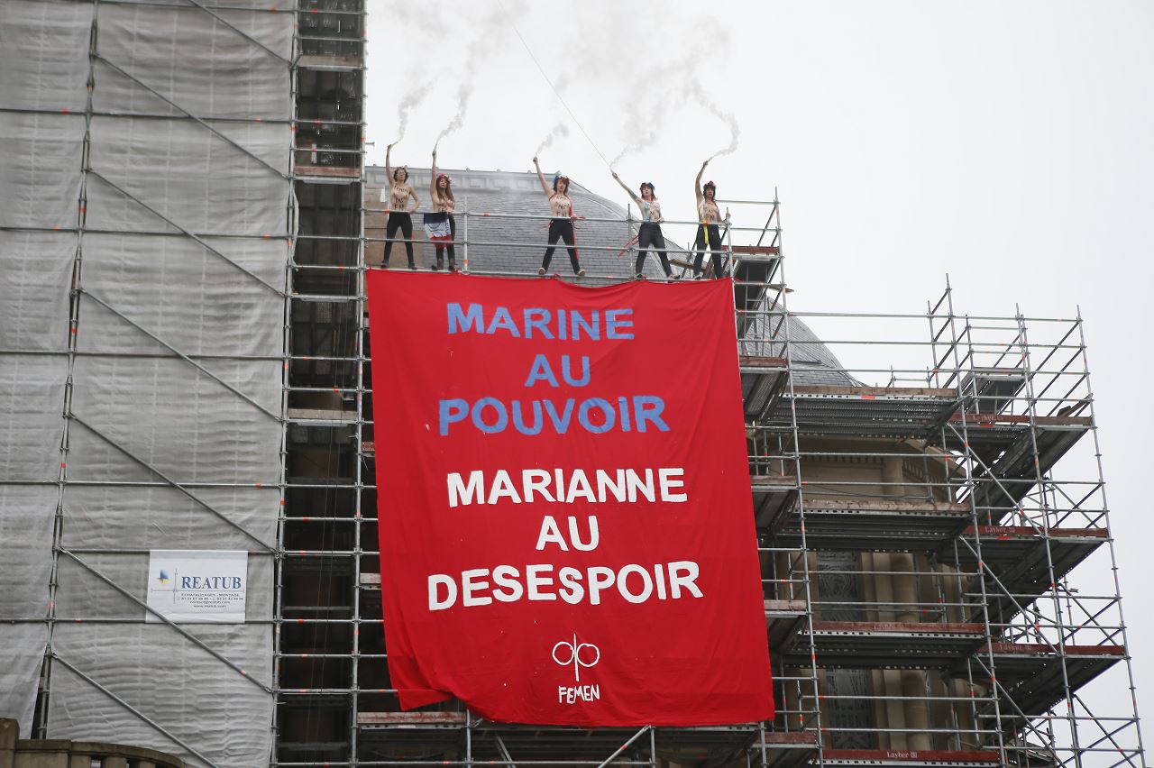 Elecciones, francia, marine le pen, protesta, voto, cartel