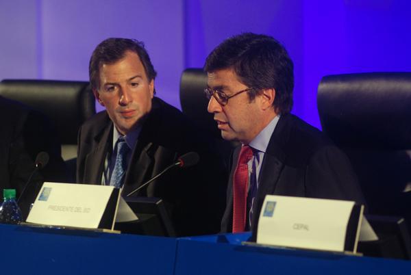 Antonio Meade, secretario de Hacienda, y Luis Alberto Moreno, presidente del BID