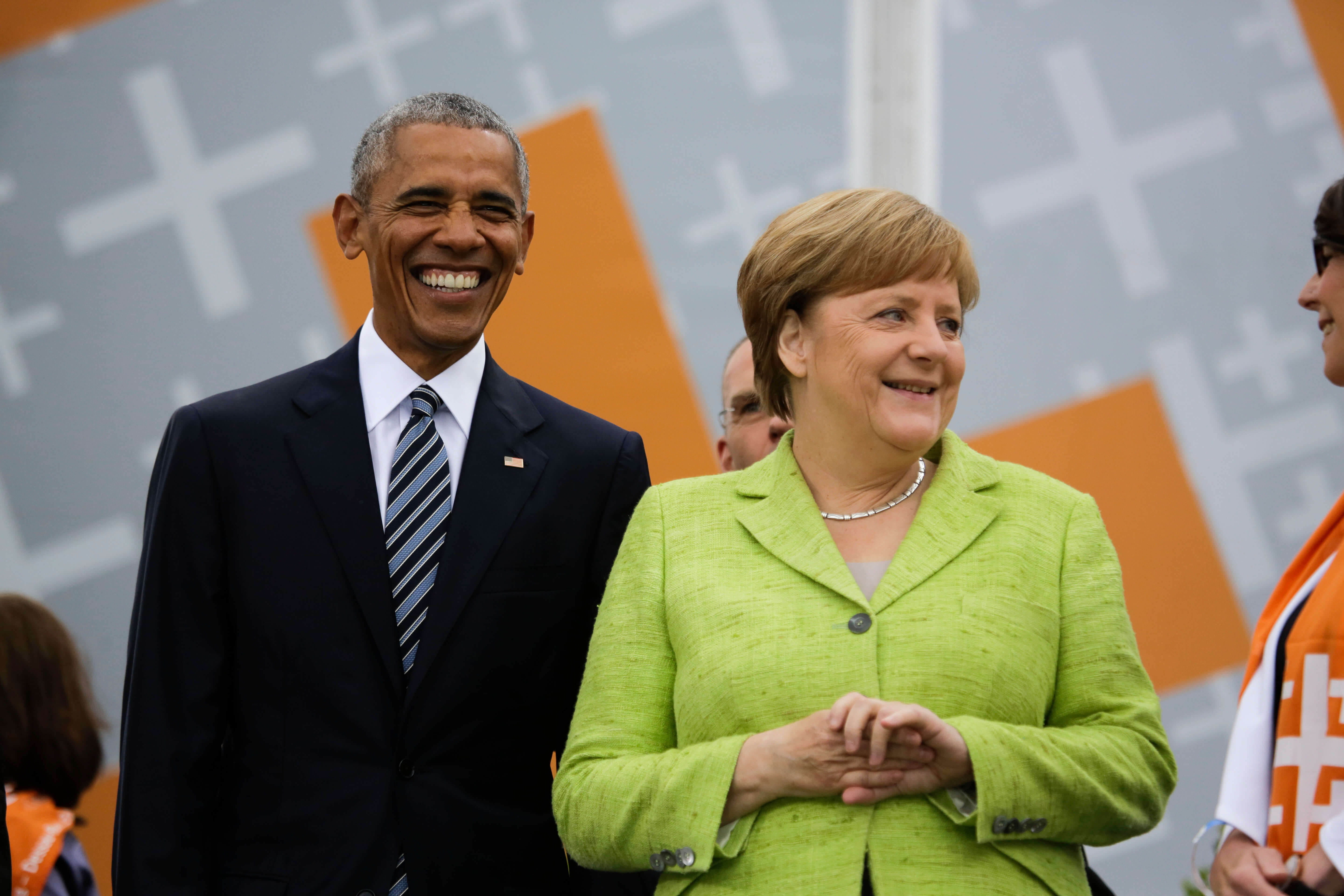 Barack Obama y Angela Merkel en la Puerta de Brandenburgo