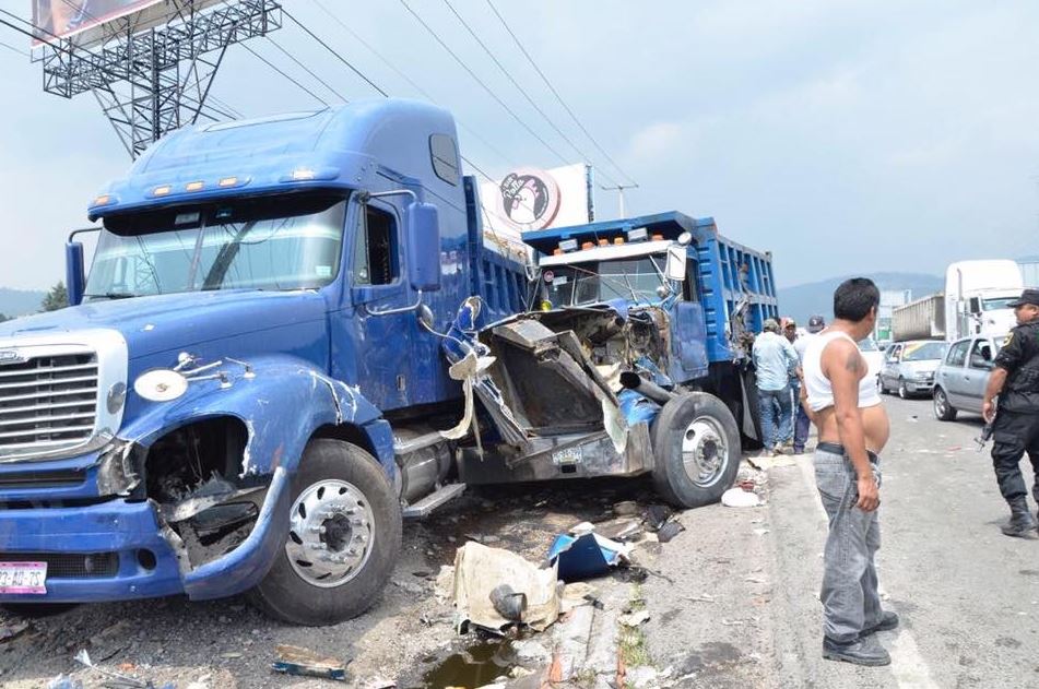 Choque, Mexico toluca, Camiones de carga, Lesionados, Noticias, Noticieros