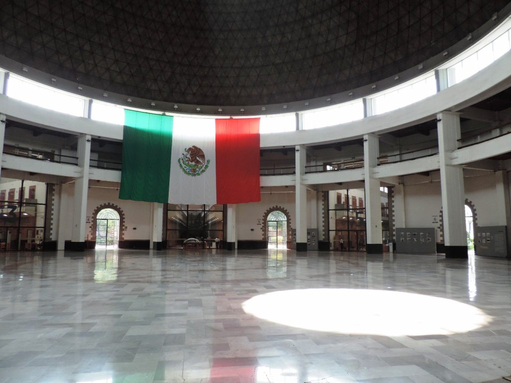 Cúpula, Archivo General de la Nación), Palacio Lecumberri, bandera