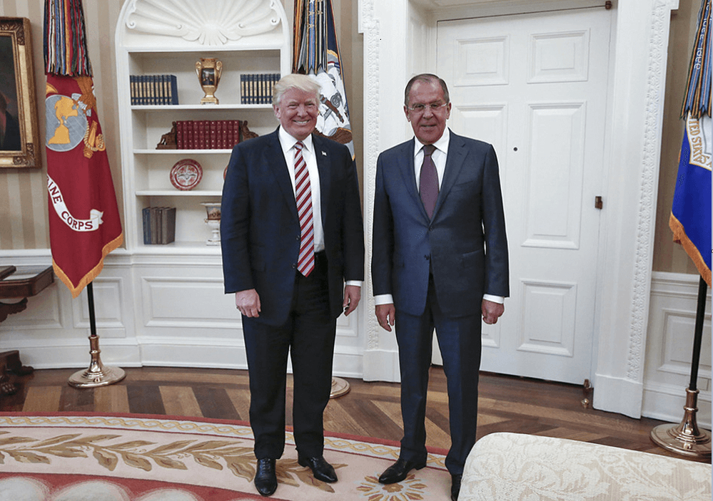 El presidente Donald Trump y el canciller ruso, Serguéi Lavrov