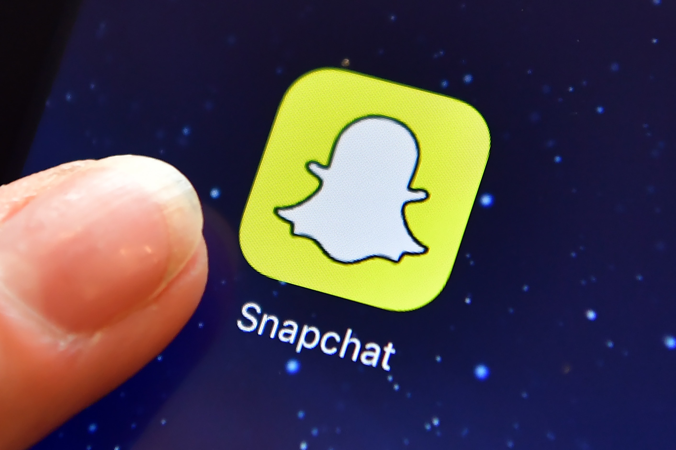 Jóvenes violan a niña de 14 años, suben fotos a Snapchat