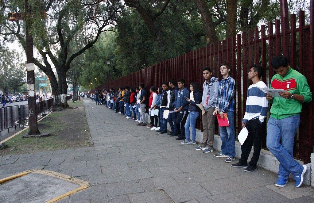 El examen se realizó en diversos planteles de la Unidad Profesional "Adolfo López Mateos", Zacatenco (Twitter @IPN_MX)