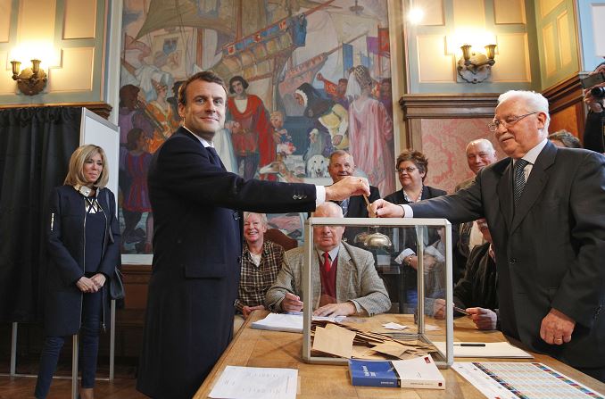 Elecciones, Francia, Emmanuel Macron, presidencia, candidato, sondeos