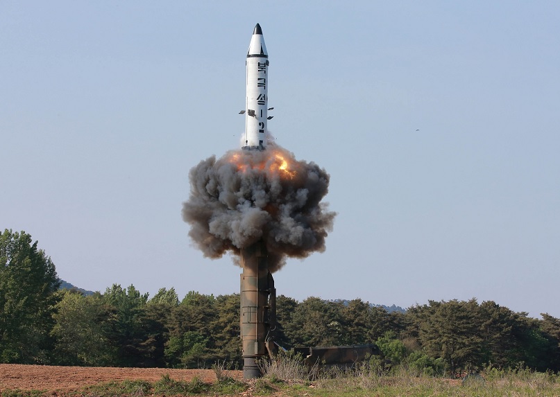 Lanzamiento del misil balísticos de rango intermedio Pukguksong-2 (Reuters)Lanzamiento del misil balísticos de rango intermedio Pukguksong-2 (Reuters)