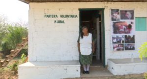Doña trini atiende a mujeres de mas de 20 localidades de comitan