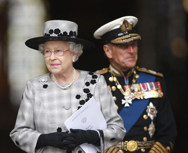 Reina Isabel, príncipe Felipe, monarquía, palacio de Buckingham, reino unido, isabel