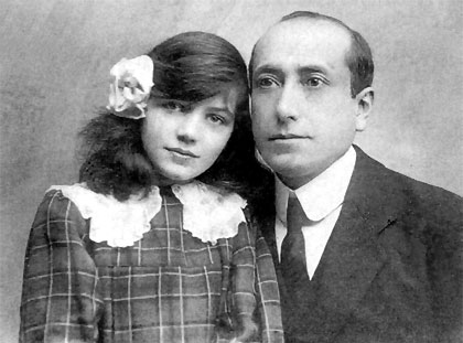 Retrato de Amado Nervo con su hija Margarita Dailliez en 1918