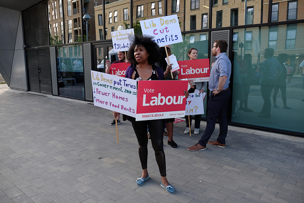 laboristas promueven el voto en brixton