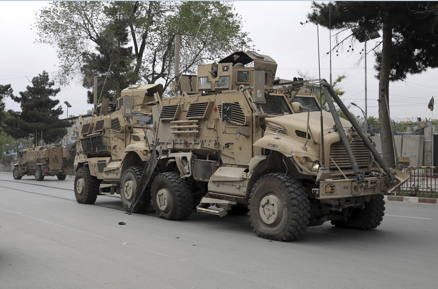 Un convoy militar de EU en Afganistán