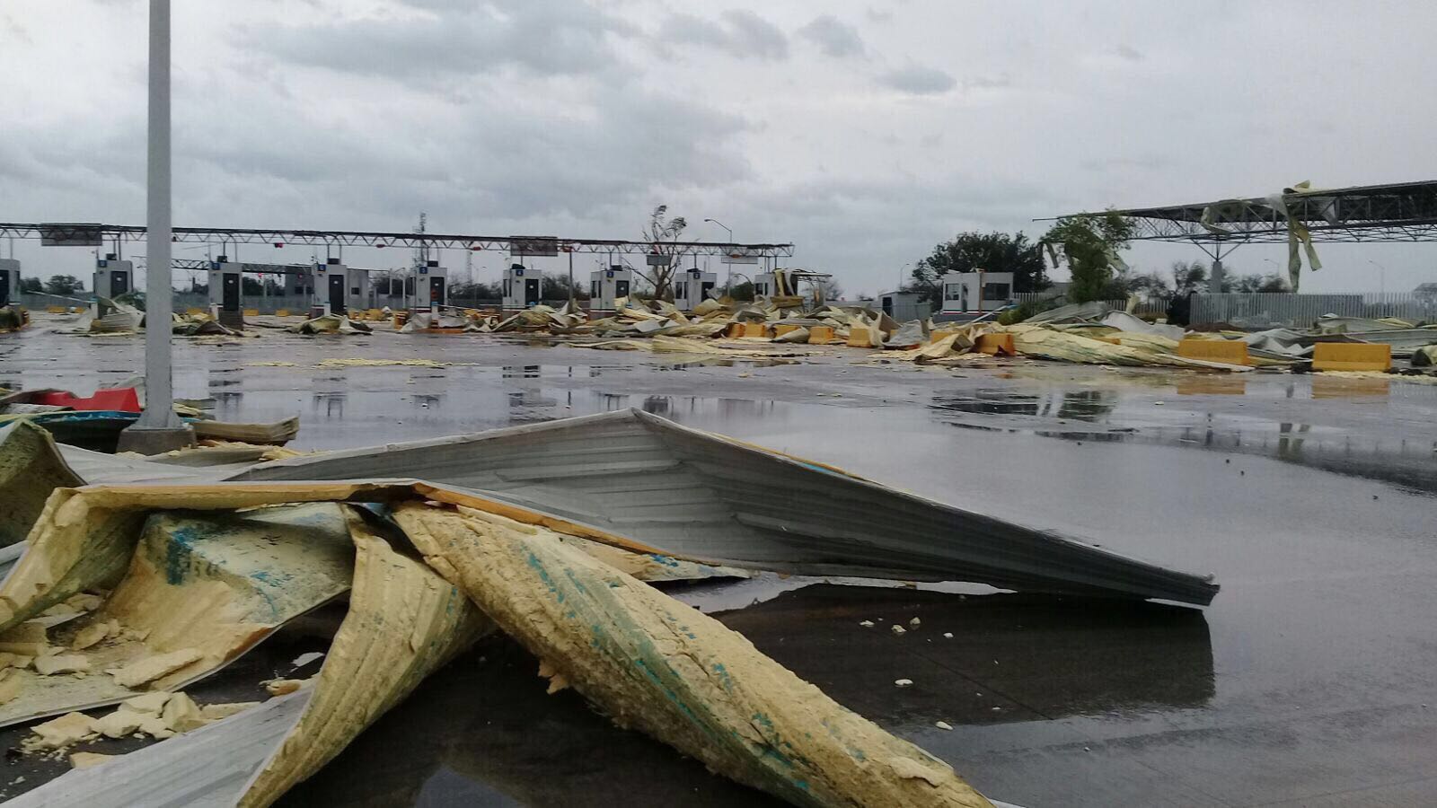 Tornado provoca apagón en Tamaulipas y daña Puente Internacional 3 Las américas