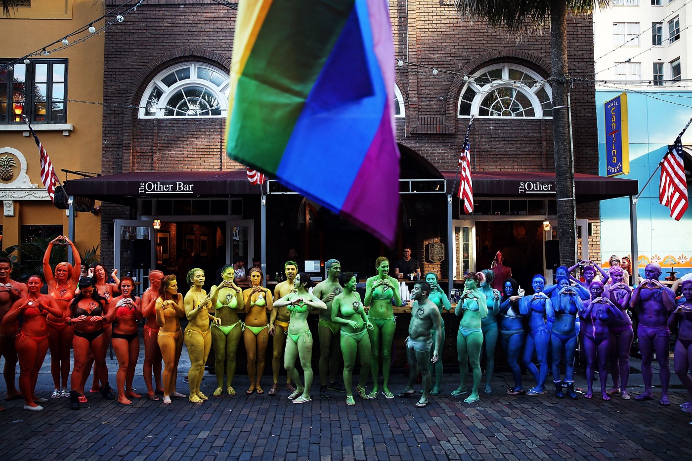 Manifestación Comunidad LGBT Día Bisexualidad