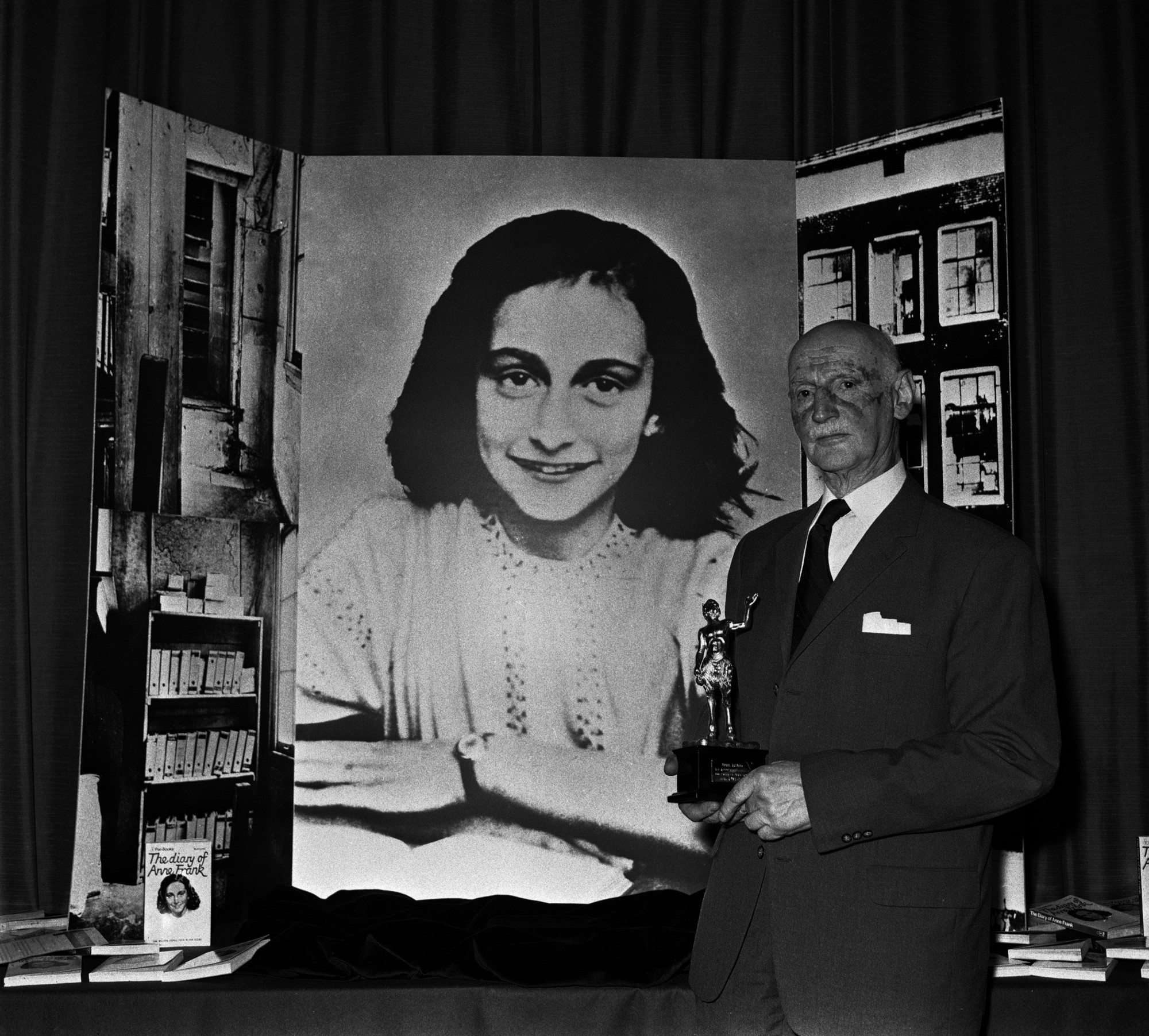 ¿Quién escribió el diario de Ana Frank?